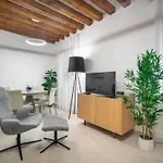 Palazzo Degli Eletti R&r Apartamento