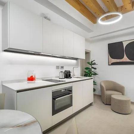 Palazzo Degli Eletti R&r Apartament *