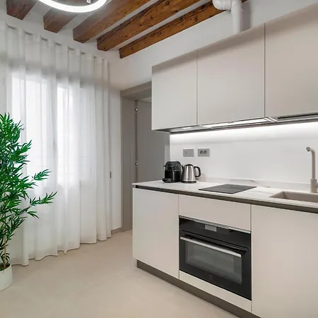 Palazzo Degli Eletti R&r Apartament