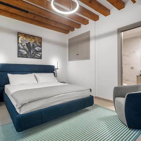Apartament Palazzo Degli Eletti R&r
