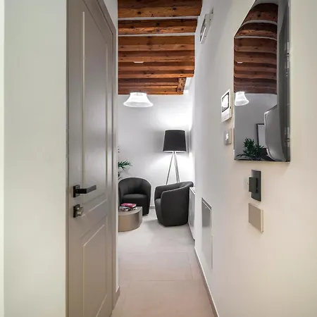 Apartament Palazzo Degli Eletti R&r