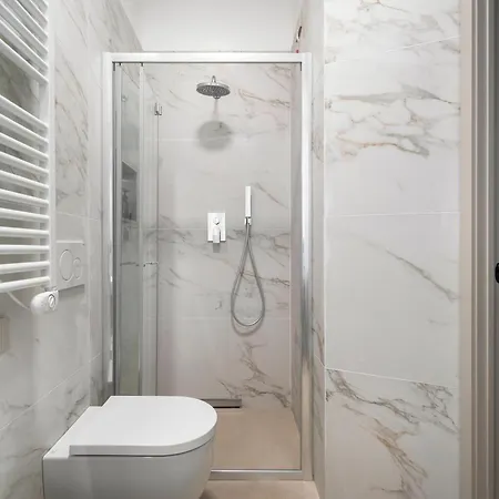 Palazzo Degli Eletti R&r *