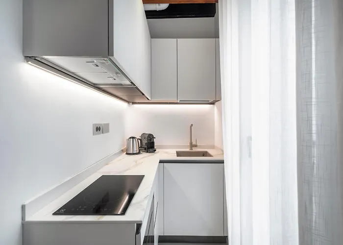 Palazzo Degli Eletti R&r