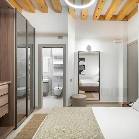 Palazzo Degli Eletti R&r Apartment Venice
