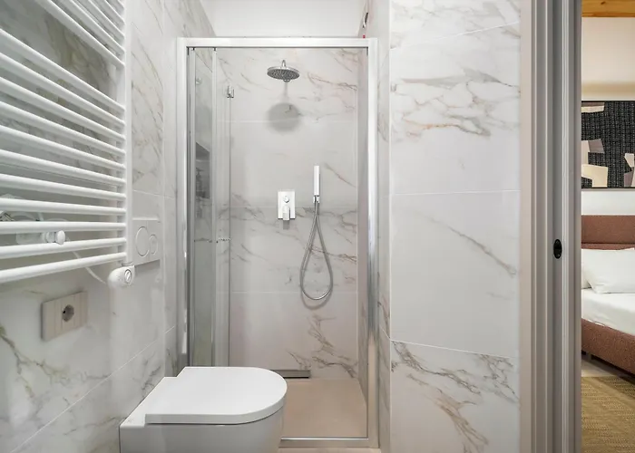 Palazzo Degli Eletti R&r *